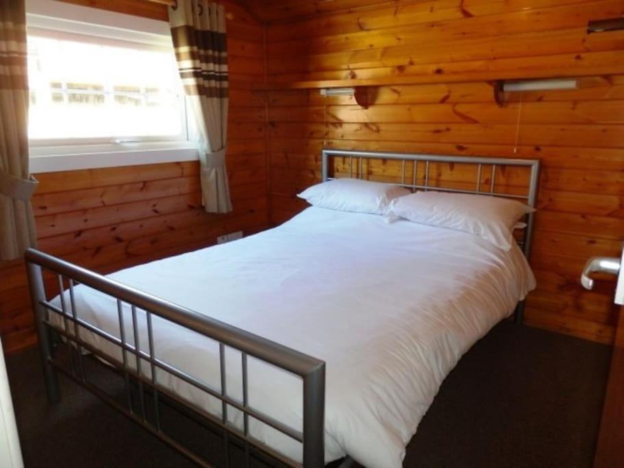 Cosy Log In Snowdonia 35 Chalet